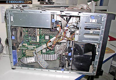 Серевер, оборудованный дисками SCSI