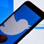 Модераторы Twitter и Facebook удалили более 200 связанных с РФ профилей